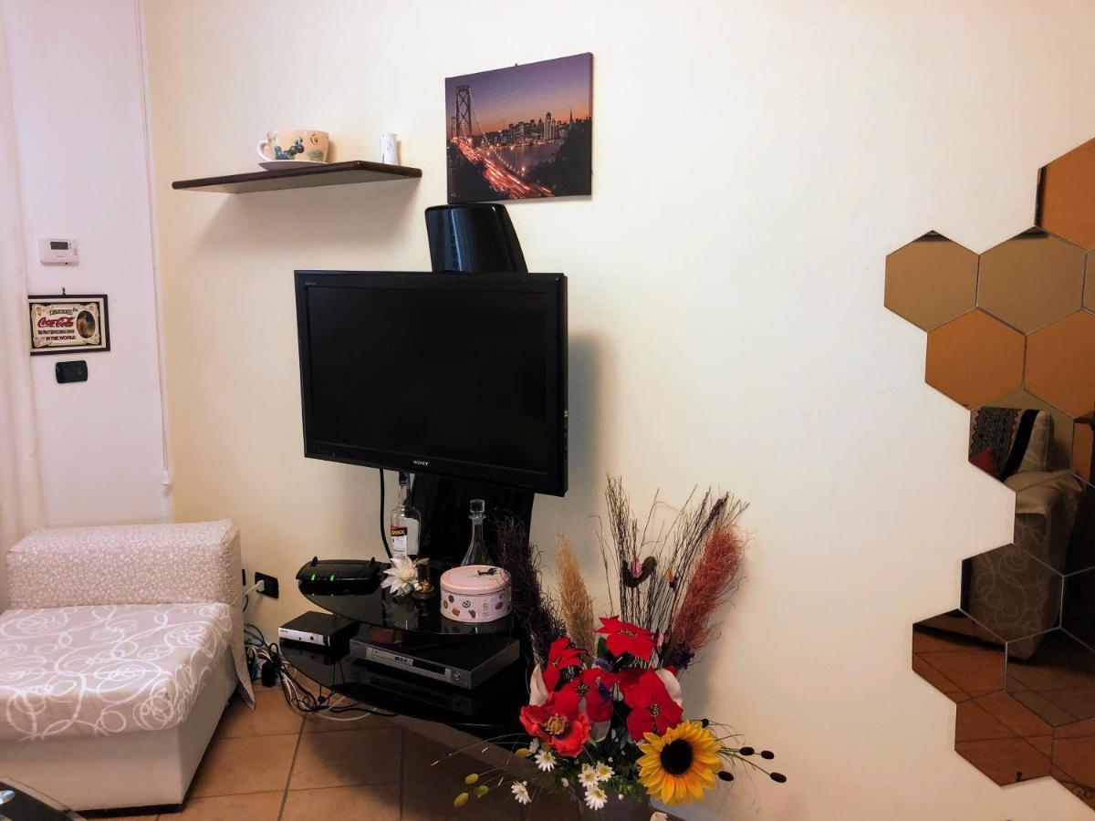Appartamento Gabbro-Rosignano Marittimo Luaran gambar